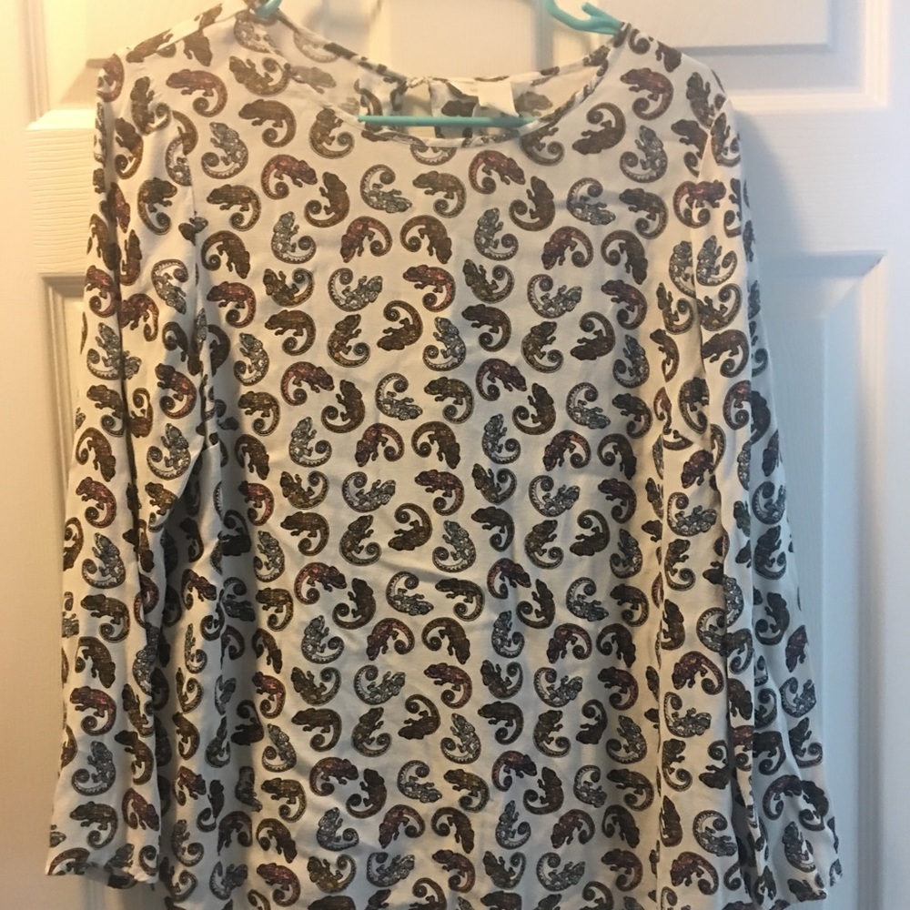 H&M maternity shirt